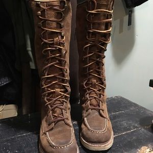 Frye brown lace up boots *rare*